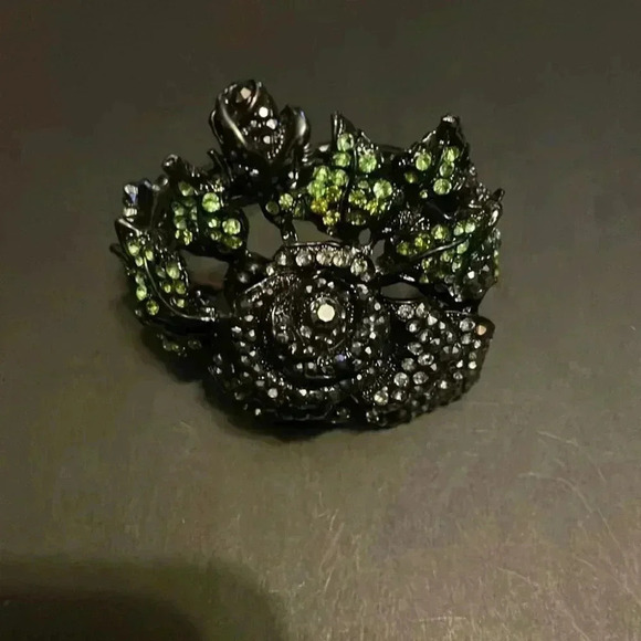 Statement Oversized green Rhinestone Wide Design Statement Cuff Bangle bracelet - Picture 1 of 3